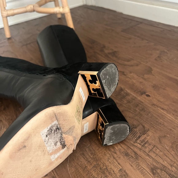 Tory Burch Boots size 7.5 colorBlack - Picture 4 of 4